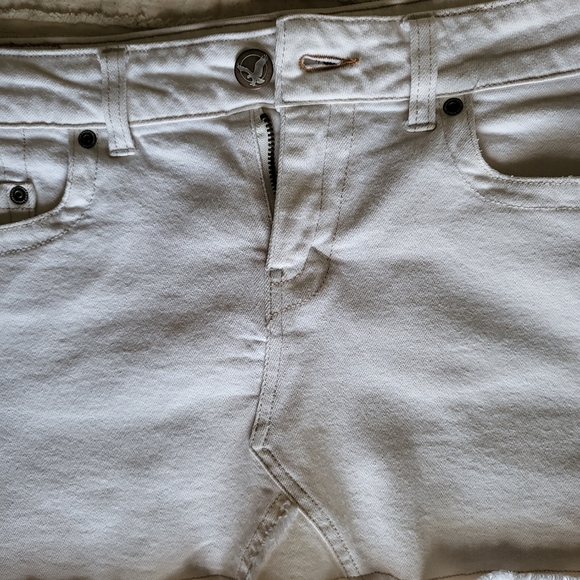 NWOT American Eagle Outfitters Carpenter-White Denim Mini Skirt Size 8 - Picture 3 of 13
